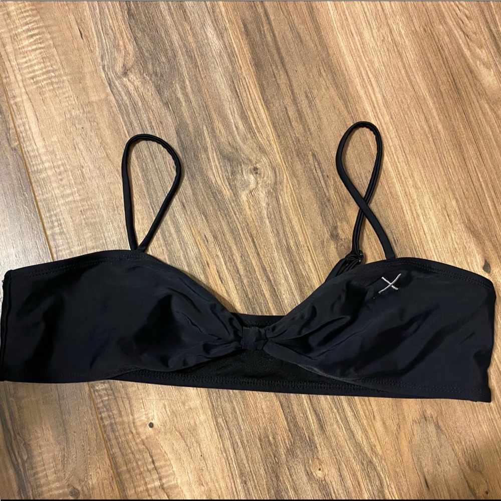 Boutine LA bikini top
